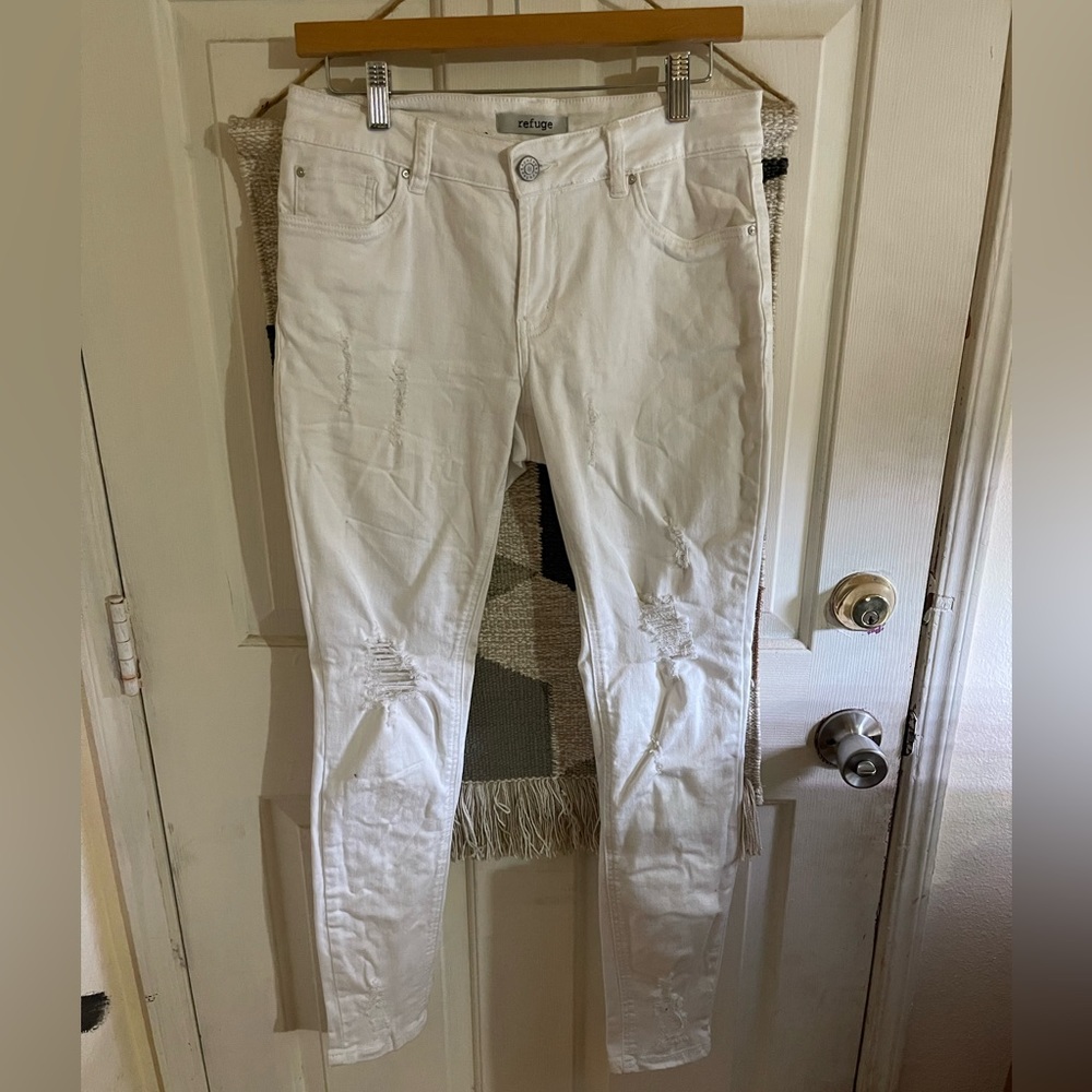 Refuge white distressed jeans